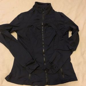 Well loved size 8 black lululemon define jacket